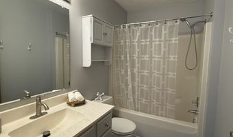 3219 Glenbarr Dr, Janesville, WI 53548