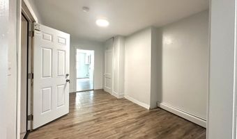 1049 BROADWAY, Bayonne, NJ 07002