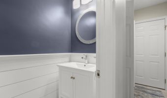 1 Hollyhock Knoll Ct 1, Bourne, MA 02532