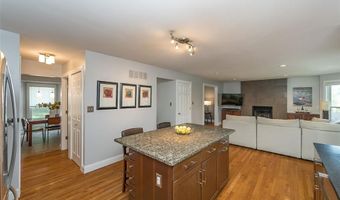 1515 Rosewood Terrace Dr, Ballwin, MO 63021