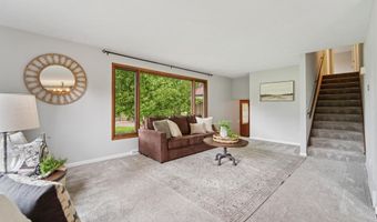 27 CARIBOU Ct, Appleton, WI 54911