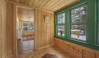 205 6th St, Beaver, WV 25813