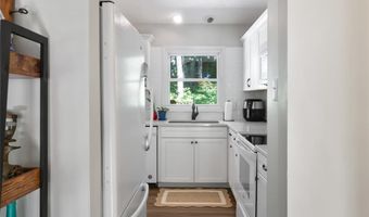 10 Muirfield Dr, Arden, NC 28704