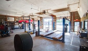 808 E Broadway, Alton, IL 62002