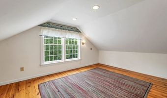 69 King Rd, Bedford, NH 03110