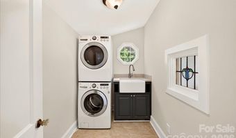 1808 Truman Rd, Charlotte, NC 28205