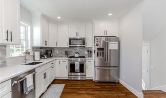 148 Grace St, Cranston, RI 02910
