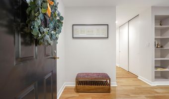 5904 MOUNT EAGLE Dr 108B, Alexandria, VA 22303