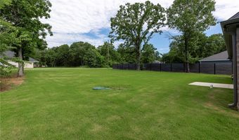 6 Bonhill Ln, Bella Vista, AR 72715