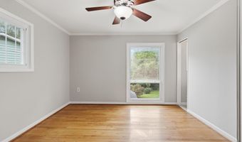 8532 CANTERBURY Dr, Annandale, VA 22003
