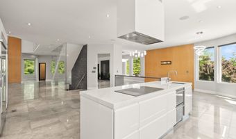 6600 RESERVES HILL Ct, Annandale, VA 22003