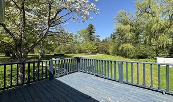4 Noonan Ln, Albany, NY 12209