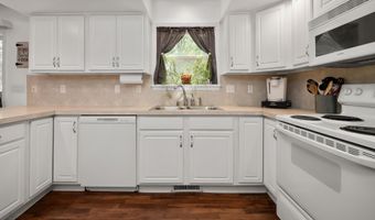 66 Foothill Rd, Albrightsville, PA 18210