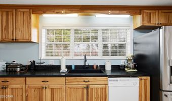 2540 Montyna Ln, Alford, FL 32420