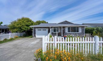870 11TH St SW, Bandon, OR 97411