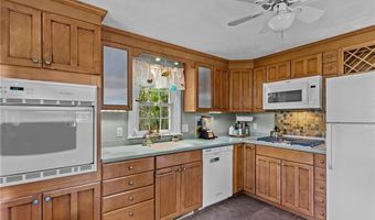 19 Cynthia Dr, Coventry, RI 02816