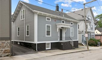 13 Sherman St 1, Newport, RI 02840