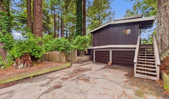 2910 Greenbriar Ln, Arcata, CA 95521