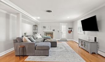 4534 LA SALLE Ave, Alexandria, VA 22304