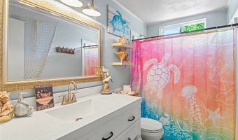 5669 Kitsap Way, Bremerton, WA 98312