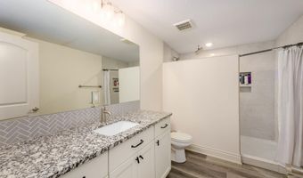 6733 E Central Park Ave, Bel Aire, KS 67226