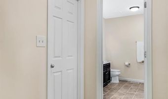 1109 Foxwood Estates Dr, Arnold, MO 63010
