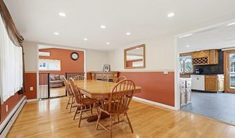 49 Brown St, Attleboro, MA 02703