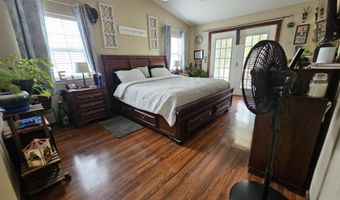 838 Rebecca Ct, Alford, FL 32420