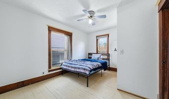 325 W 5th St, Auburn, IN 46706
