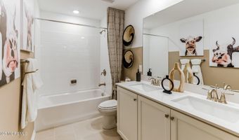 16 E Garfield Ave, Atlantic Highlands, NJ 07716