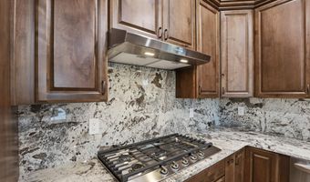 216 Mara Mdws, Athol, ID 83801