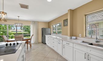 324 Orange Tree Dr 5, Atlantis, FL 33462