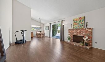 1562 Avenida Del Manzano, Camarillo, CA 93010