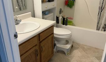 8116 Lake Tree Ln, Indianapolis, IN 46217