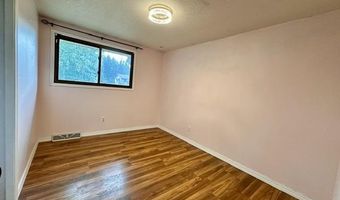 204 S 5th St E, Aurora, MN 55705