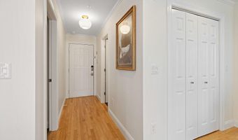 24 Pleasant St, Bangor, ME 04401