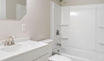 121 NE Hill Dr, Abingdon, VA 24210