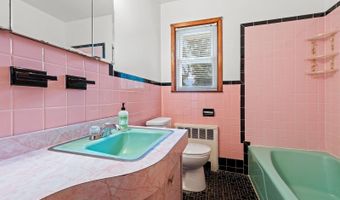 46 Meldon Ave, Albertson, NY 11507