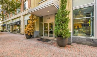 1020 N HIGHLAND St 524, Arlington, VA 22201