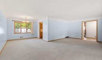 105 21st St NW, Austin, MN 55912
