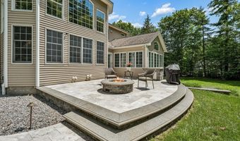 11 Dorothy's Way, Bedford, NH 03110