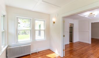 17 S Airmont Rd, Airmont, NY 10901