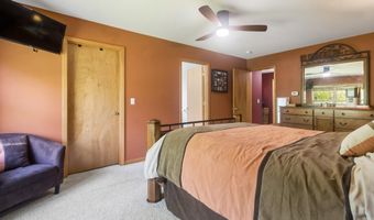6527 Genaw Rd, Algonac, MI 48001