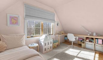 117 Squaw Rd, East Hampton, NY 11937