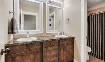 13807 S ASHERWOODS Cv, Bluffdale, UT 84065