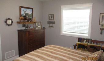 5002 Cassie Dr, Chubbuck, ID 83202