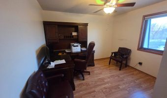 809 Maplehill Dr 5, Albert Lea, MN 56007