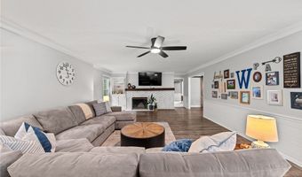 390 Willard Rd, Aurora, OH 44202