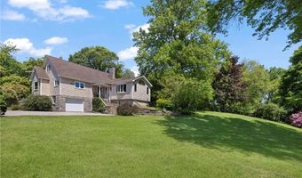 39 Highland Ave, Narragansett, RI 02882