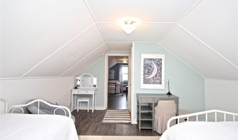 139 Coggeshall Ave, Newport, RI 02840